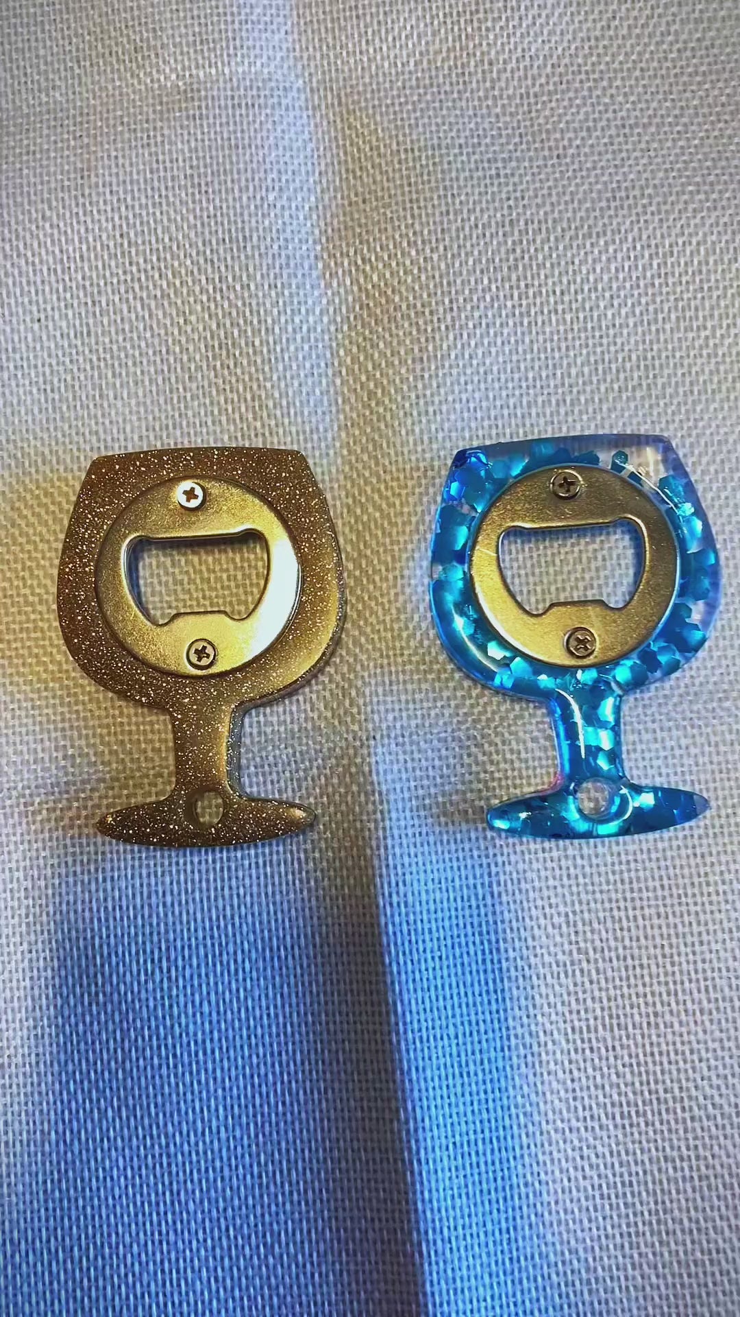 Décapsuleur forme d'un verre en résine couleurs variés